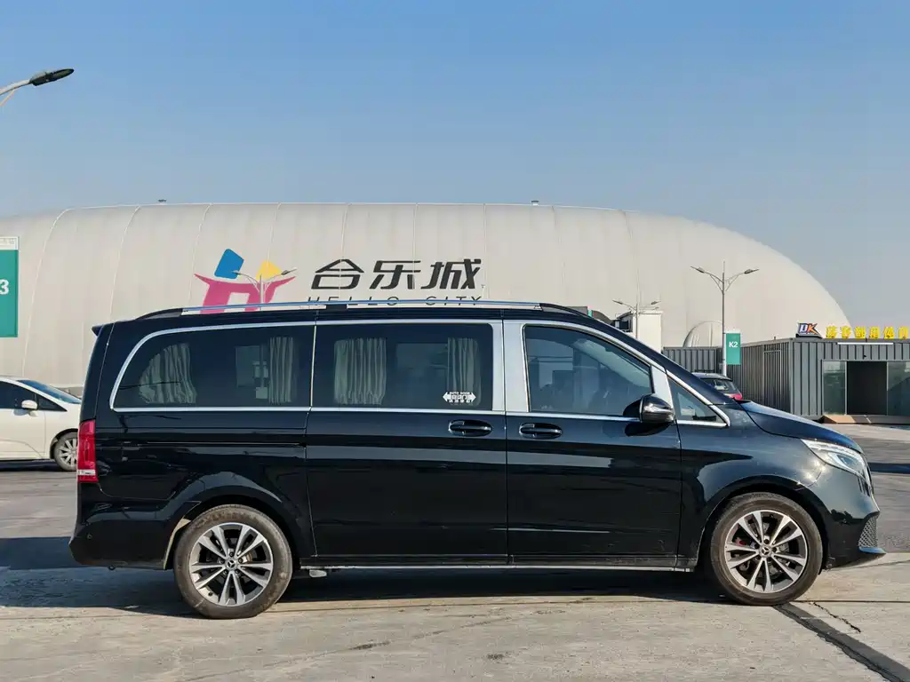 MERCEDES-BENZ V CLASS