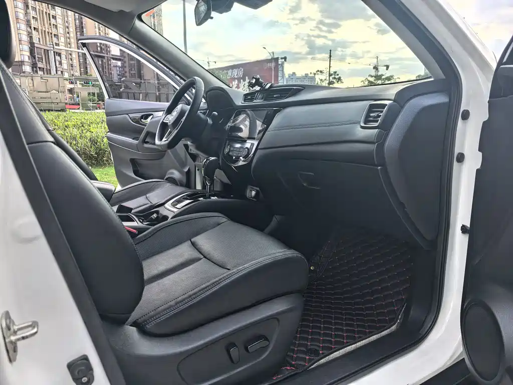 Nissan X-Trail — миниатюра 11