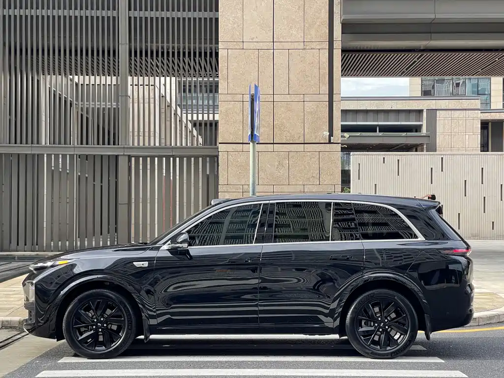 Li Auto Li L8 — миниатюра 4