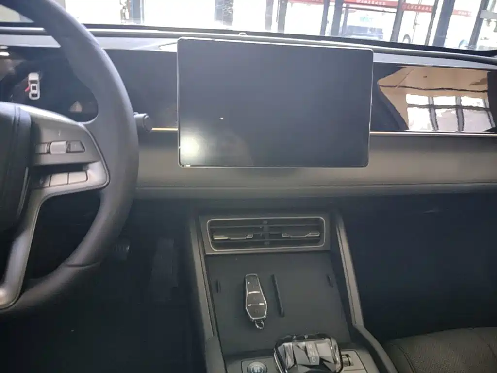 BYD Qin L — миниатюра 13
