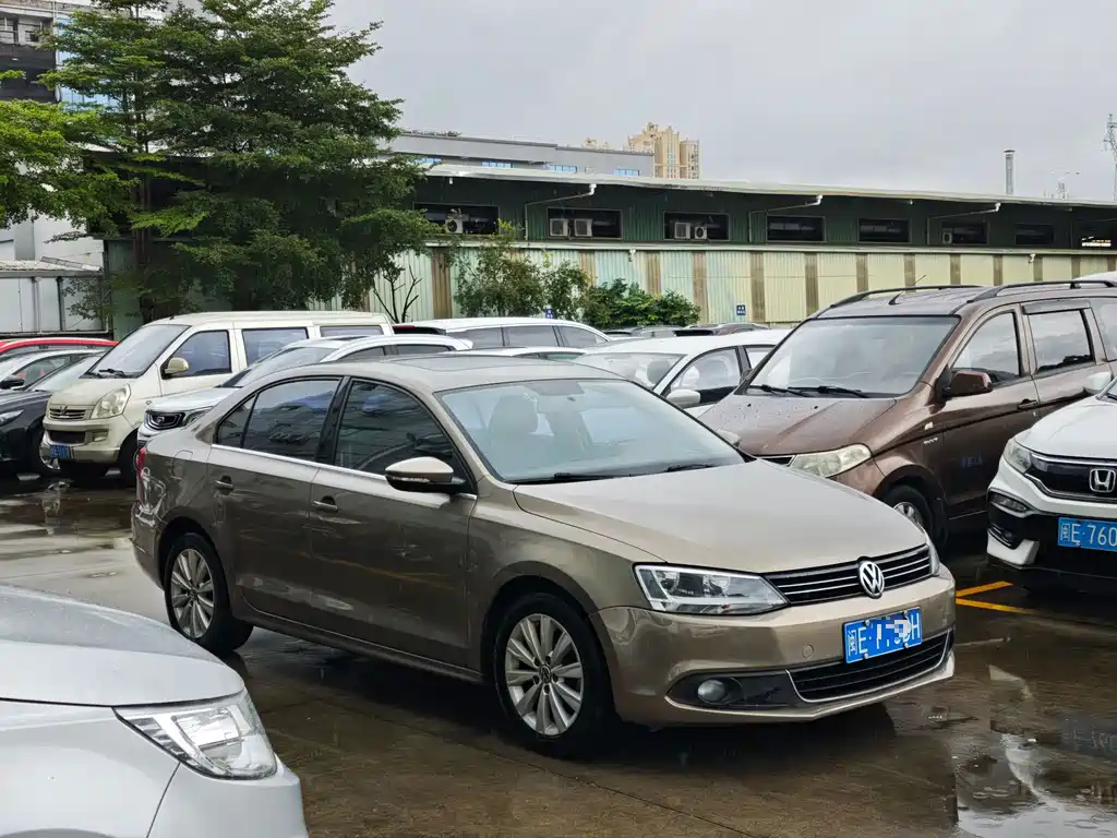 Volkswagen Sagitar — миниатюра 3