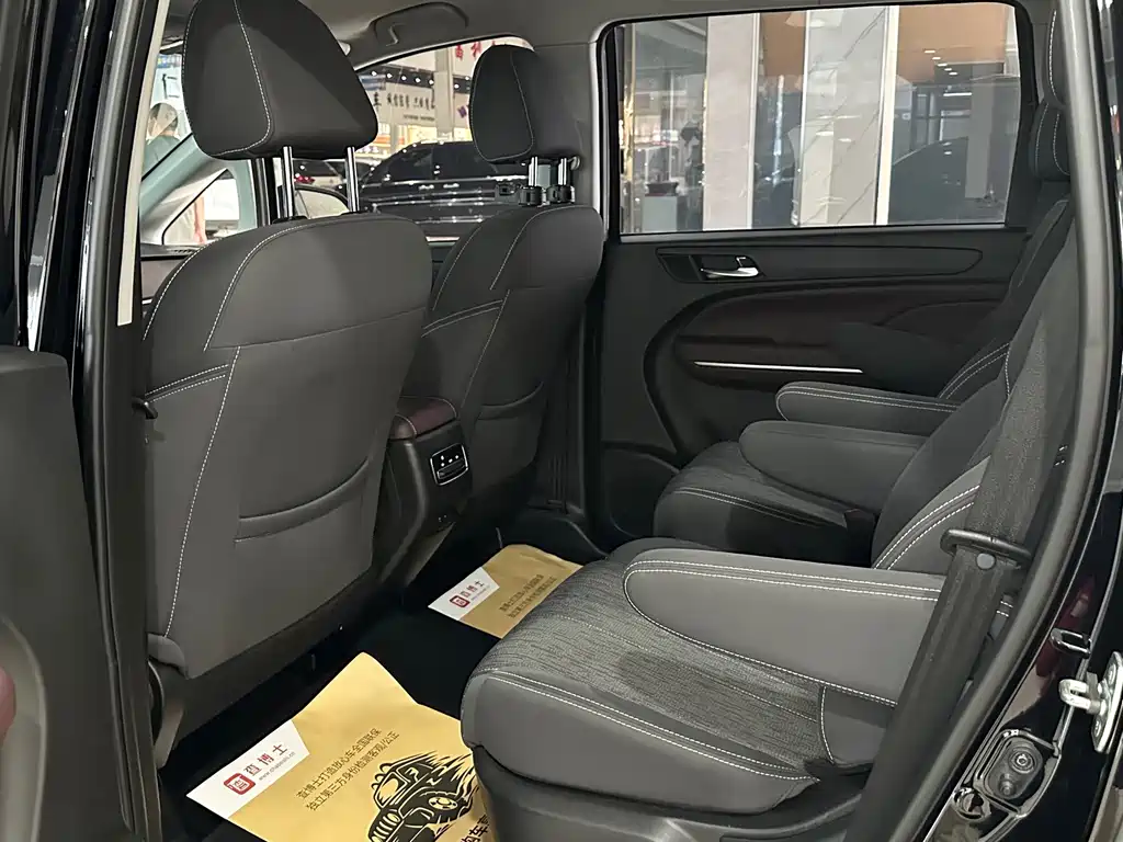 GAC Motor Trumpchi M6 — миниатюра 4