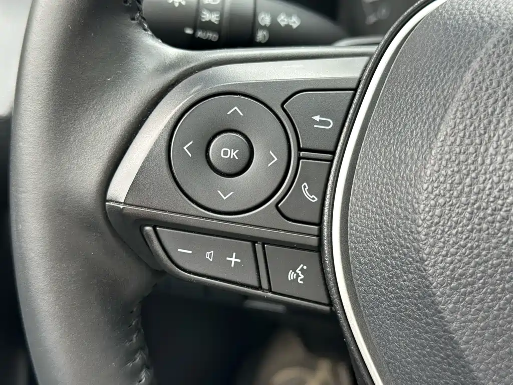 Toyota Corolla — миниатюра 13