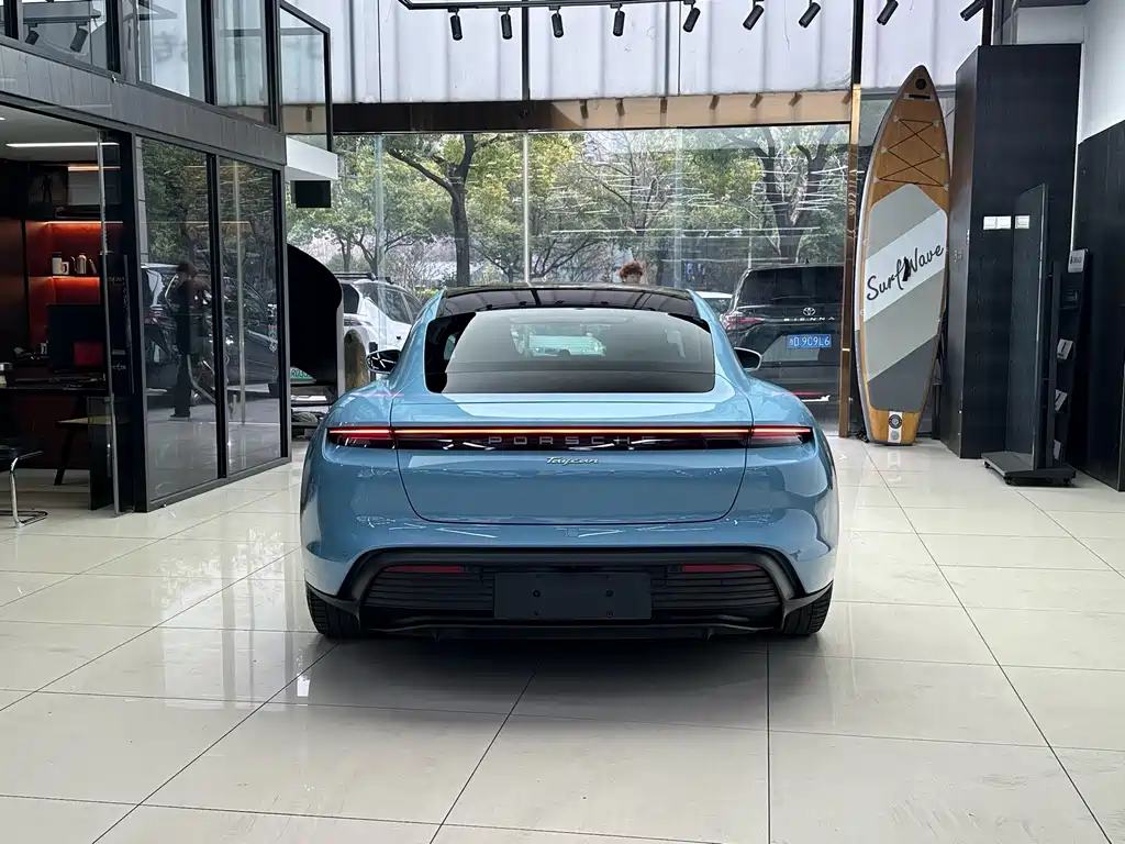 Porsche Taycan 2022 Taycan