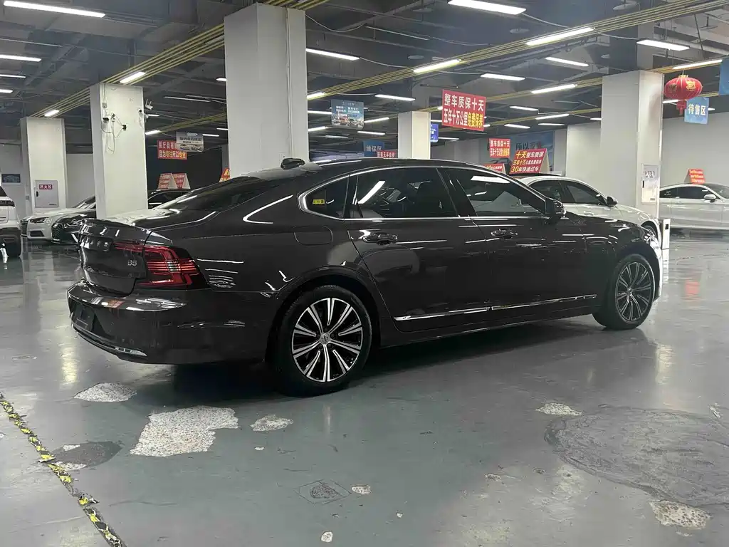Volvo S90 — миниатюра 8