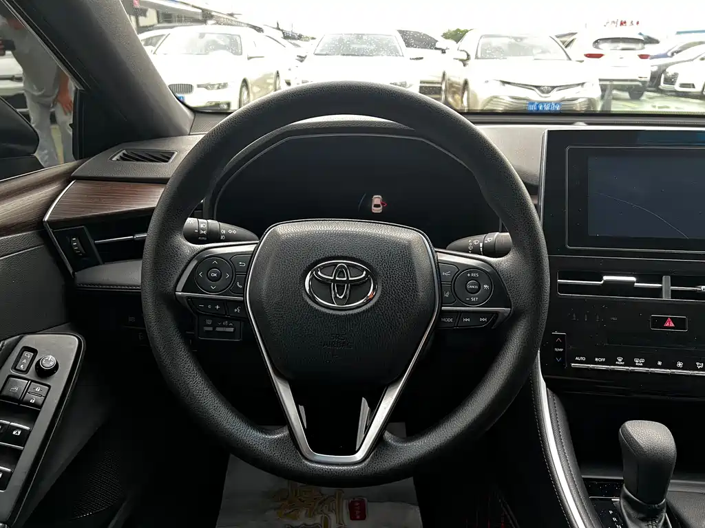 Toyota Avalon — миниатюра 4