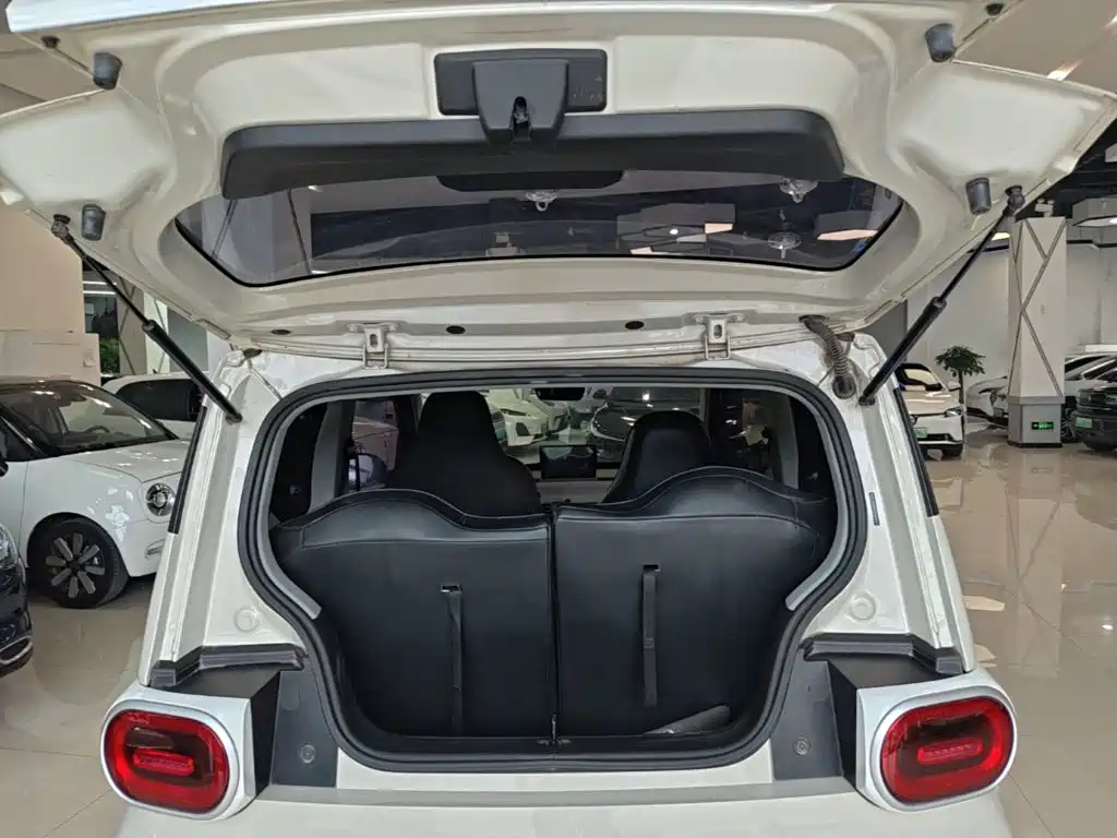 Wuling MINIEV — миниатюра 19