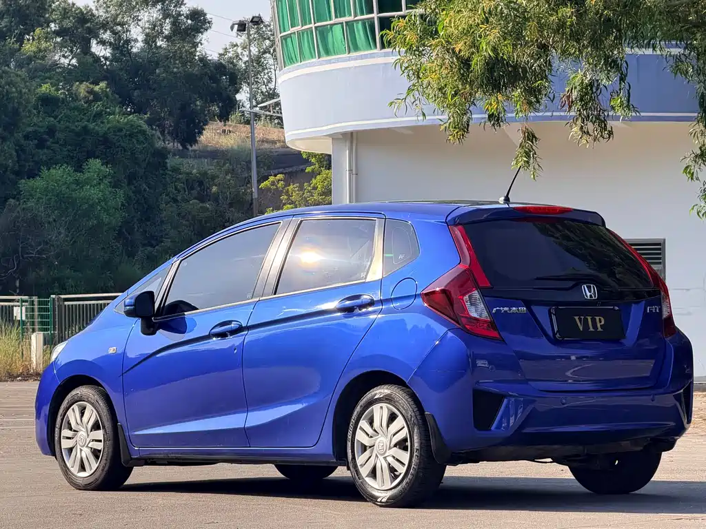 Honda Fit — миниатюра 5