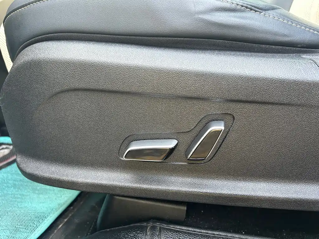 BYD PLUS New Energy — миниатюра 11