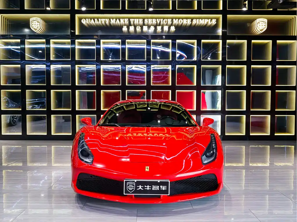 FERRARI  488