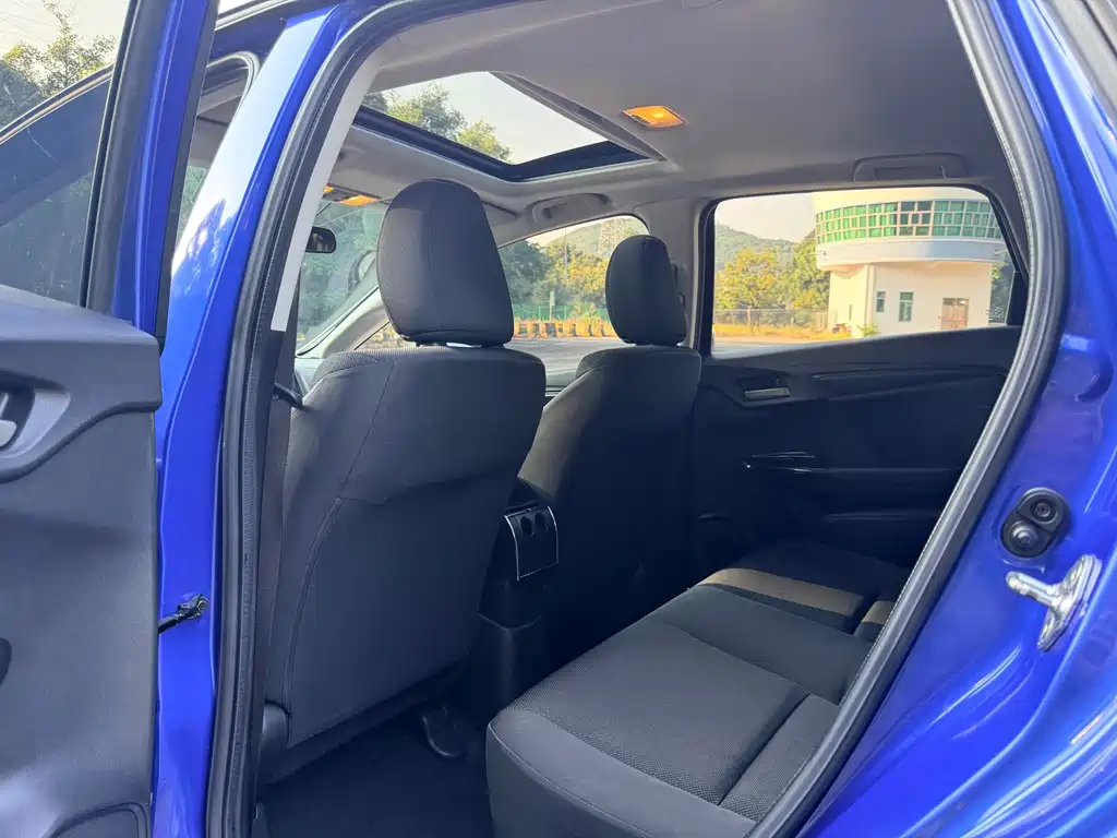 Honda Fit — миниатюра 11