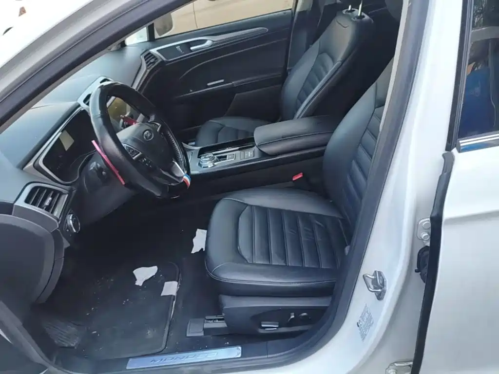 Ford Mondeo — миниатюра 15