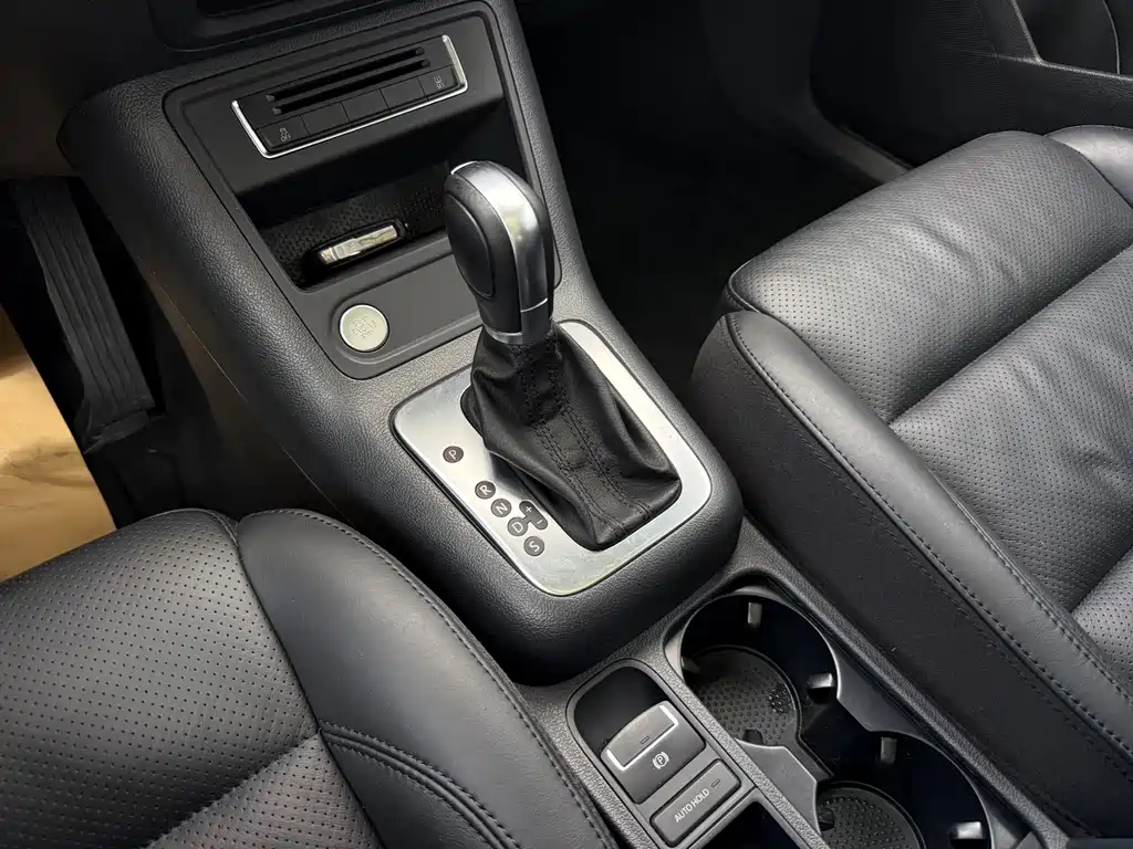 Volkswagen Tiguan — миниатюра 12