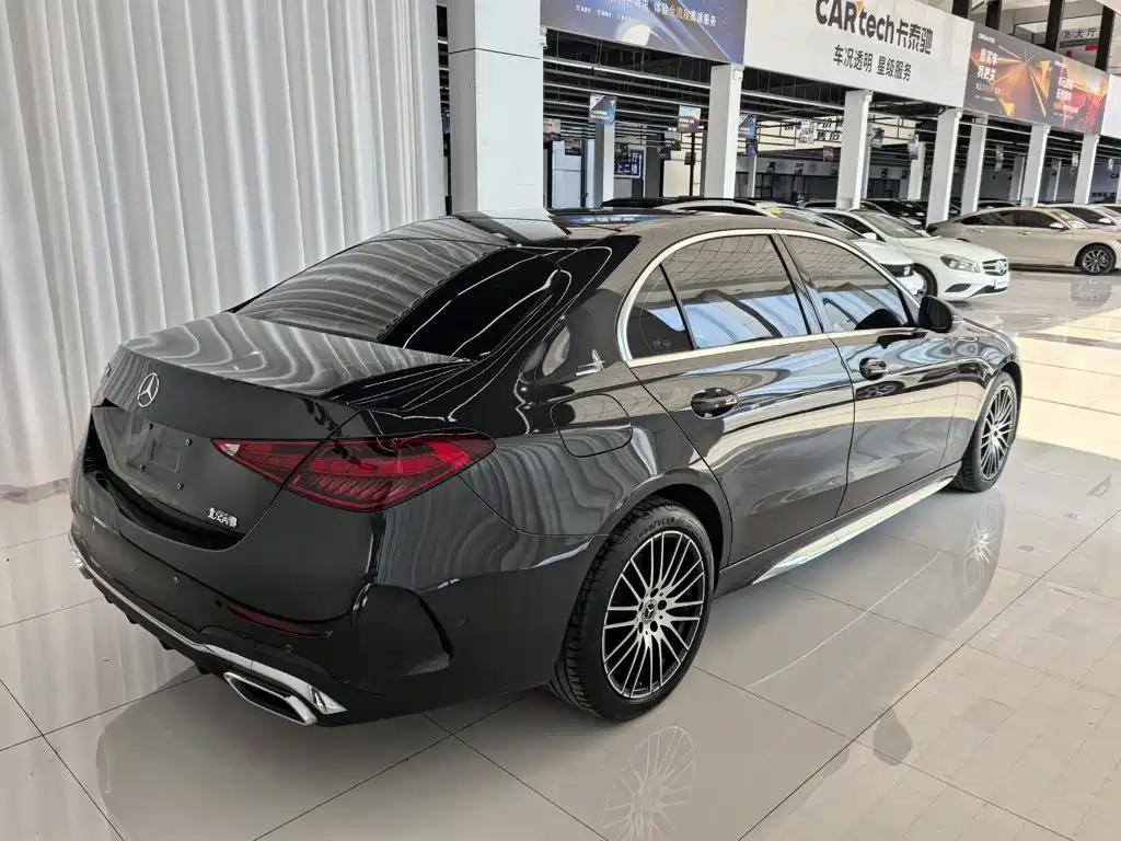 Mercedes-Benz C-Class — миниатюра 8