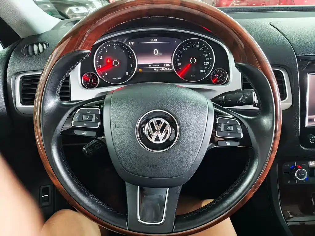 Volkswagen Touareg — миниатюра 7