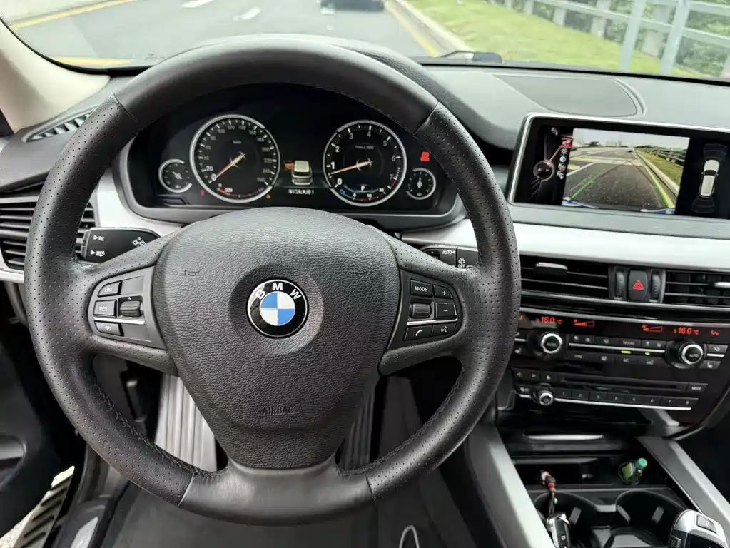 BMW X5 (Import) — миниатюра 25