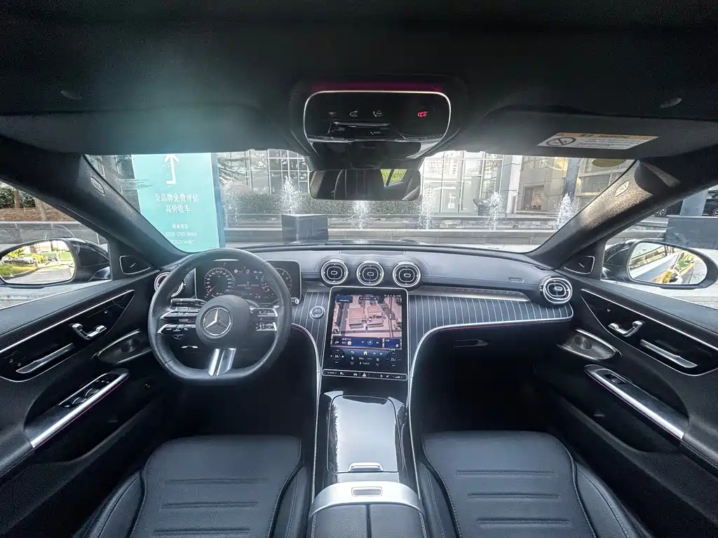 Mercedes-Benz C-Class — миниатюра 8