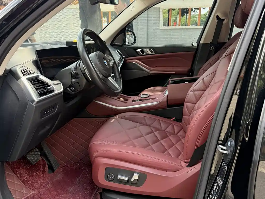 BMW X5 2023 xDrive 30Li Premium M Sport