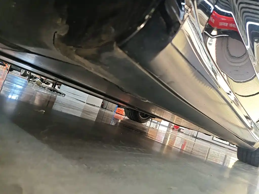 Tesla Model 3 — миниатюра 22