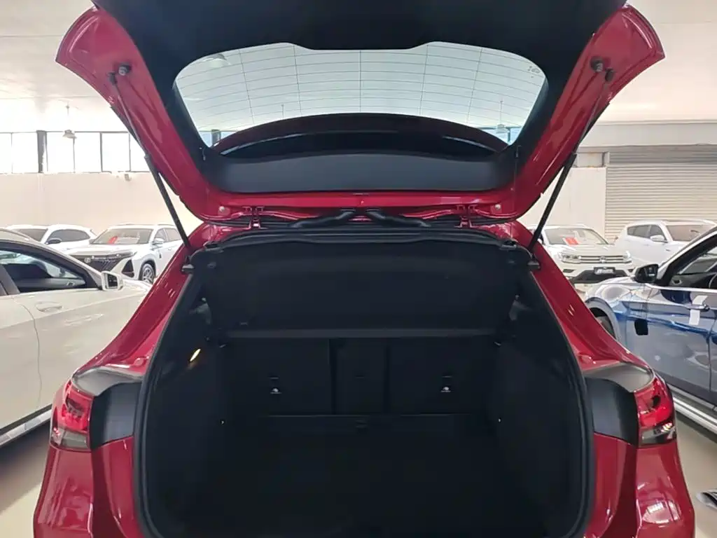 Mercedes-Benz GLA — миниатюра 19