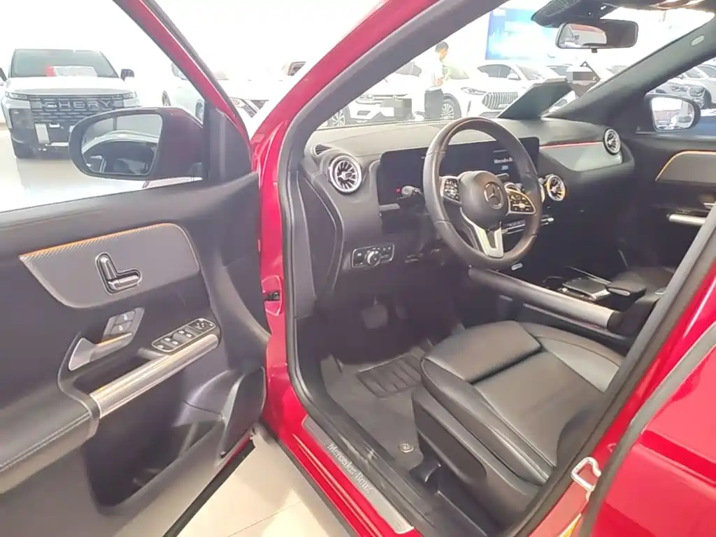 Mercedes-Benz GLA — миниатюра 16