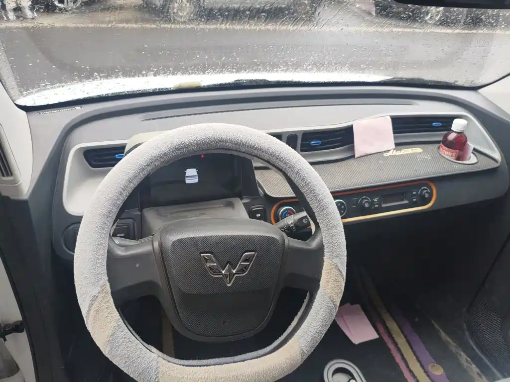 Wuling MINIEV — миниатюра 10