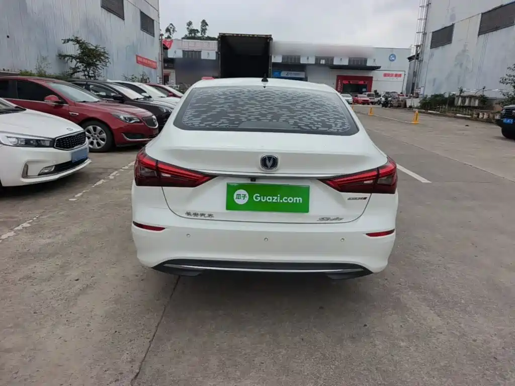 Changan Eado — миниатюра 6