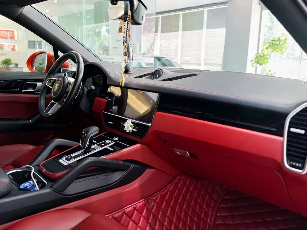 Porsche Cayenne — миниатюра 19