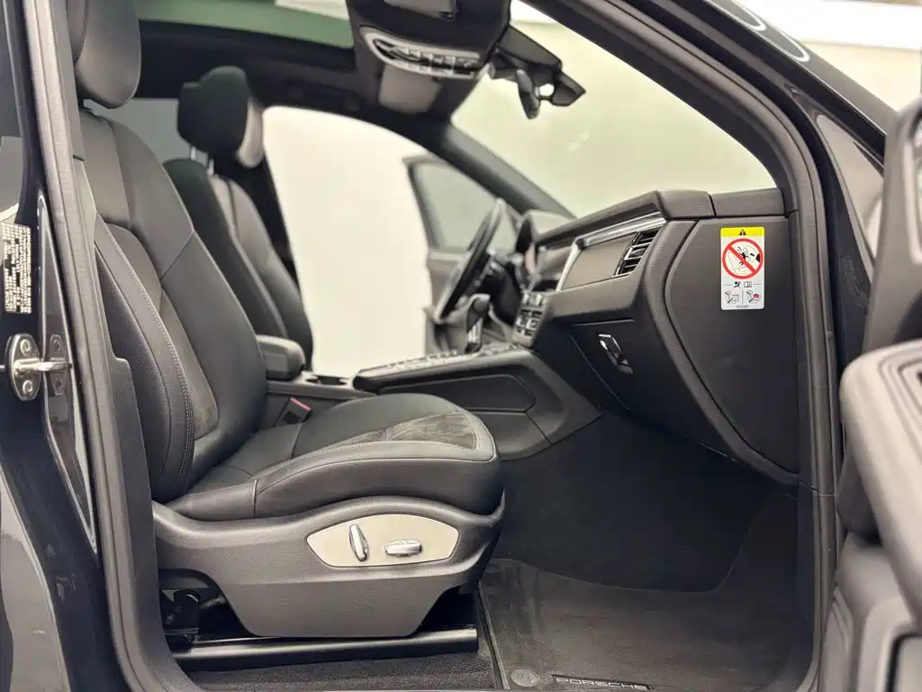Porsche Macan — миниатюра 20