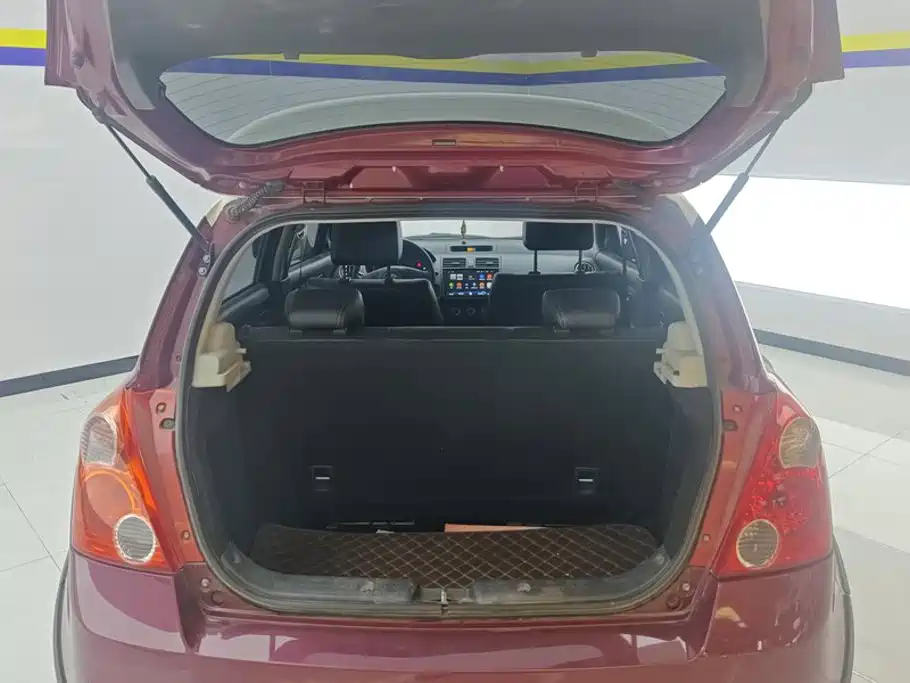 Suzuki Swift — миниатюра 4