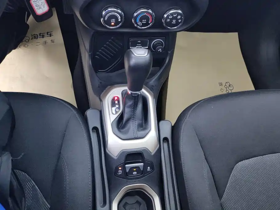 Jeep Renegade — миниатюра 16