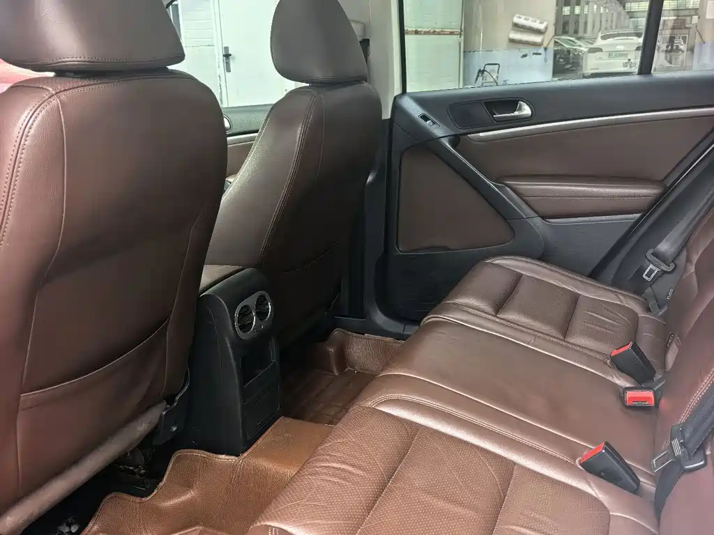 Volkswagen Tiguan — миниатюра 5