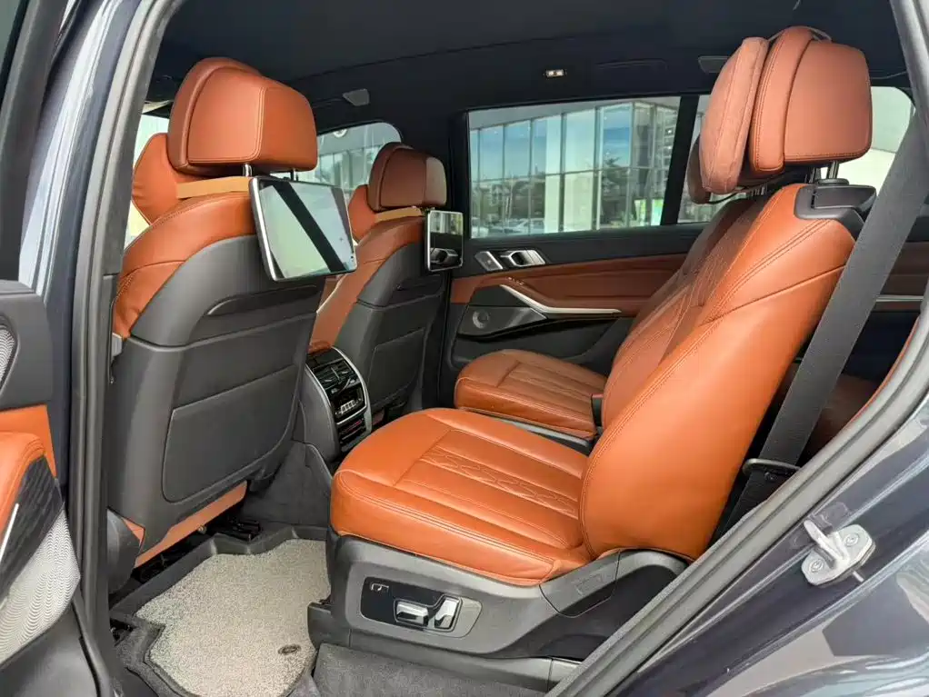 BMW X7 — миниатюра 7