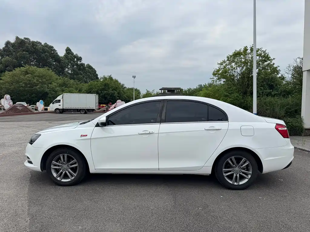 Geely Emgrand — миниатюра 4