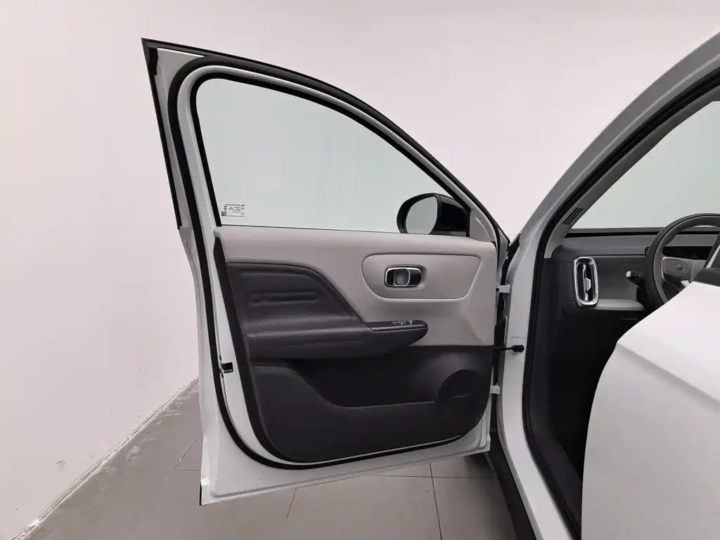 Leapmotor Leapmotor B10 — миниатюра 8