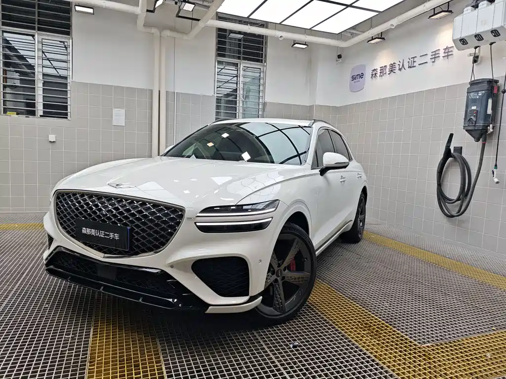 Купить Genesis GV70