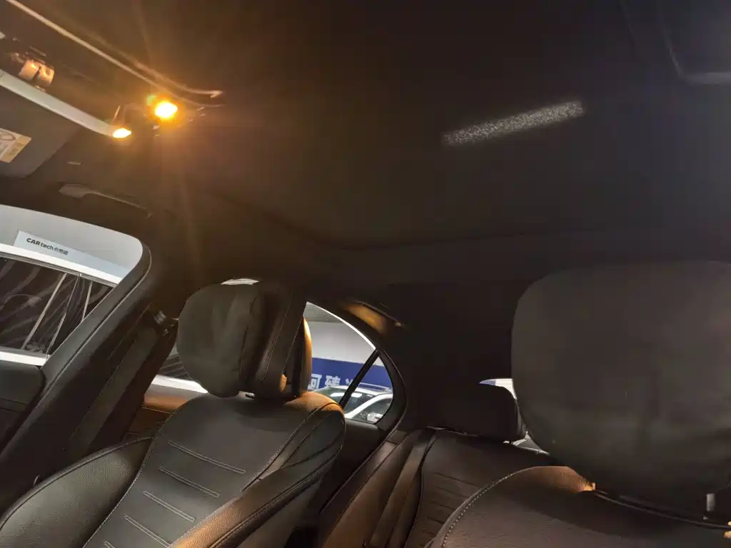 Mercedes-Benz C-Class — миниатюра 16