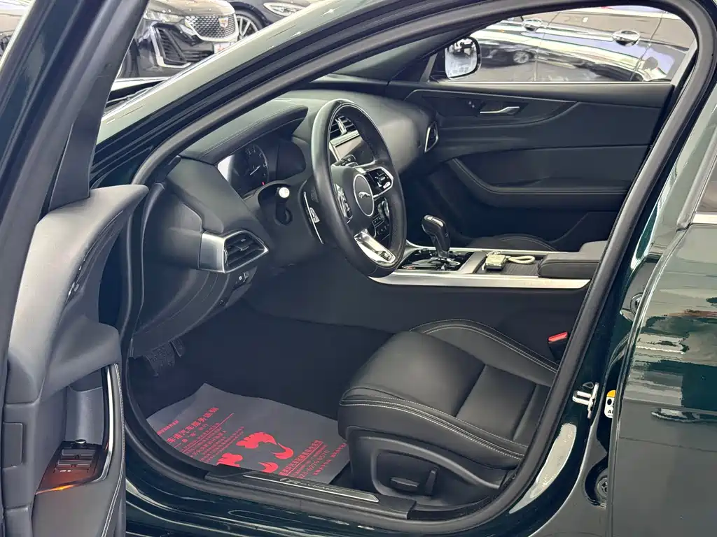 Jaguar XEL — миниатюра 4