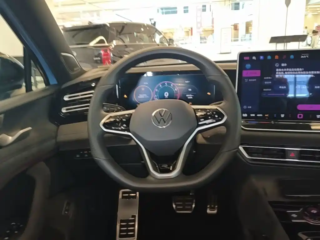 Volkswagen Tiguan L — миниатюра 17