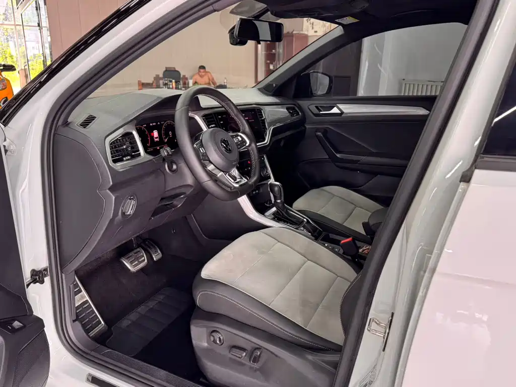Volkswagen T-Roc — миниатюра 7