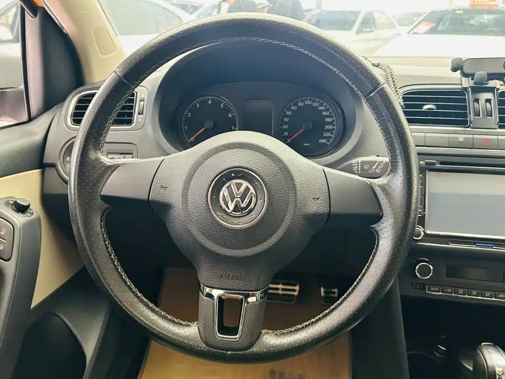 Volkswagen Polo — миниатюра 15