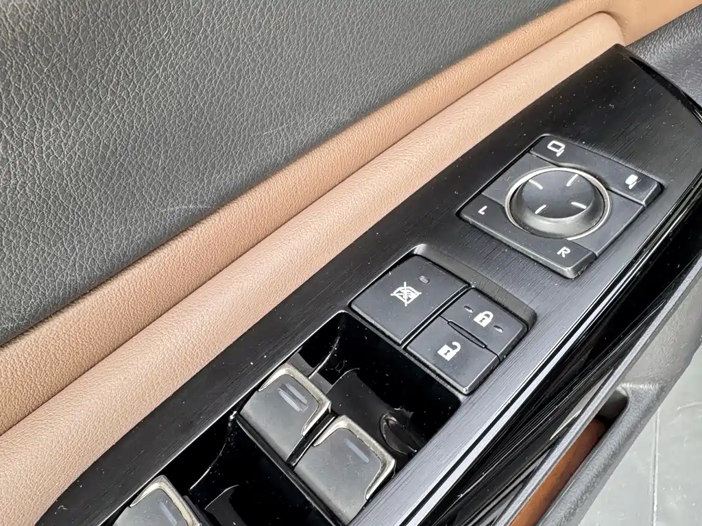 Lexus ES — миниатюра 18