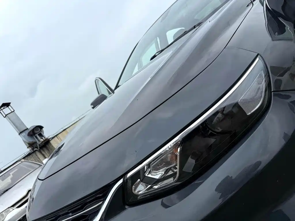 Chevrolet Malibu XL — миниатюра 14