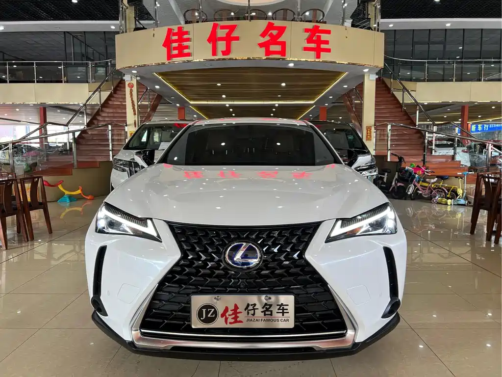 Lexus UX — миниатюра 2