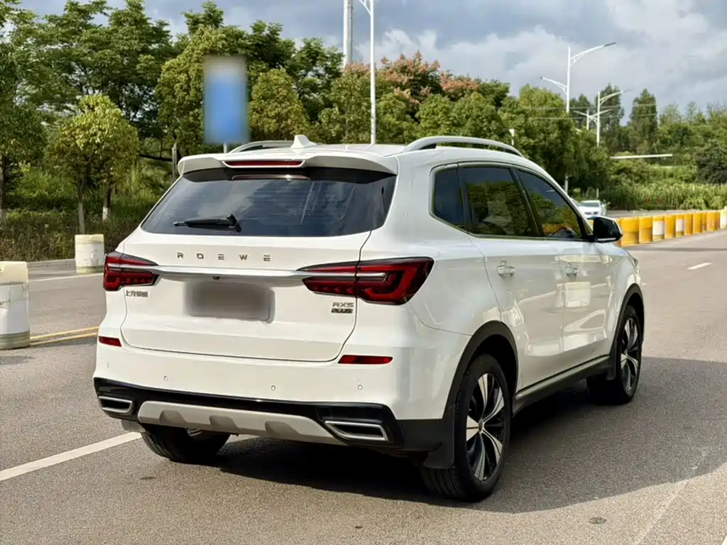 Roewe RX5 — миниатюра 8