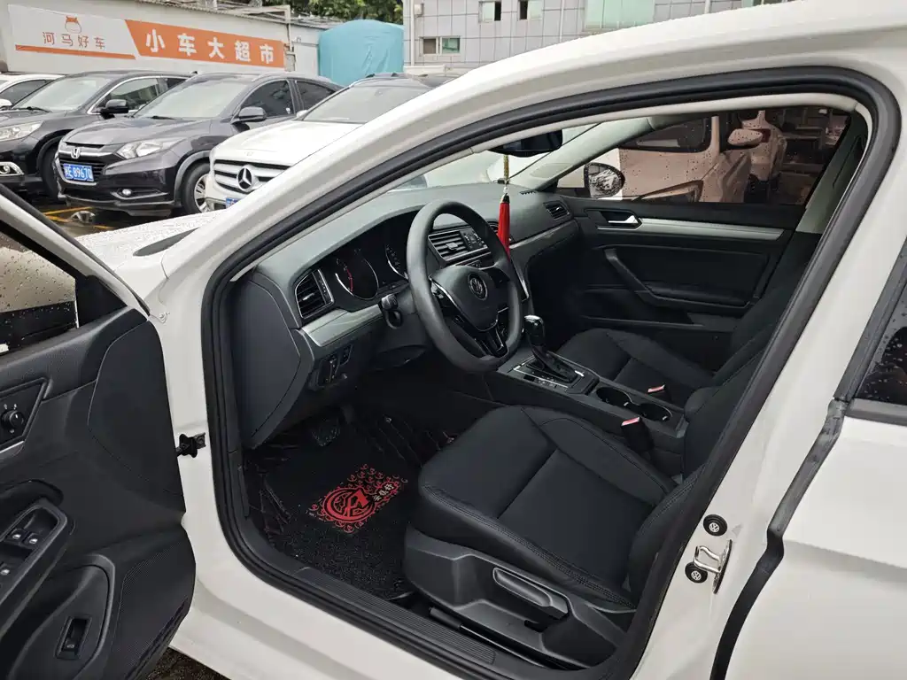 Volkswagen Lamando — миниатюра 6