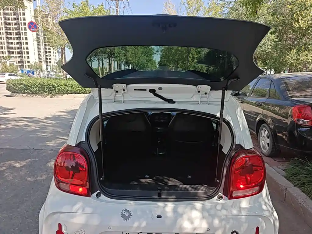 Roewe Clever — миниатюра 19