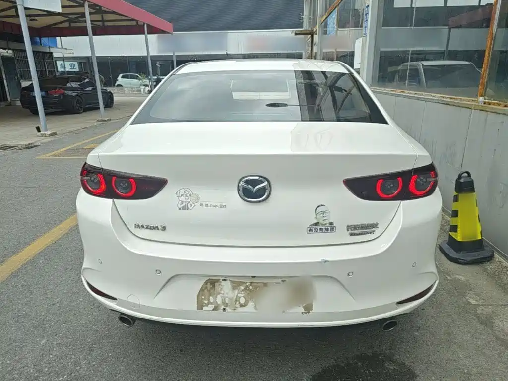 Mazda 3 Axela — миниатюра 6