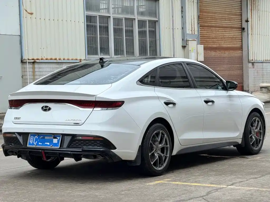 Hyundai Fista — миниатюра 9