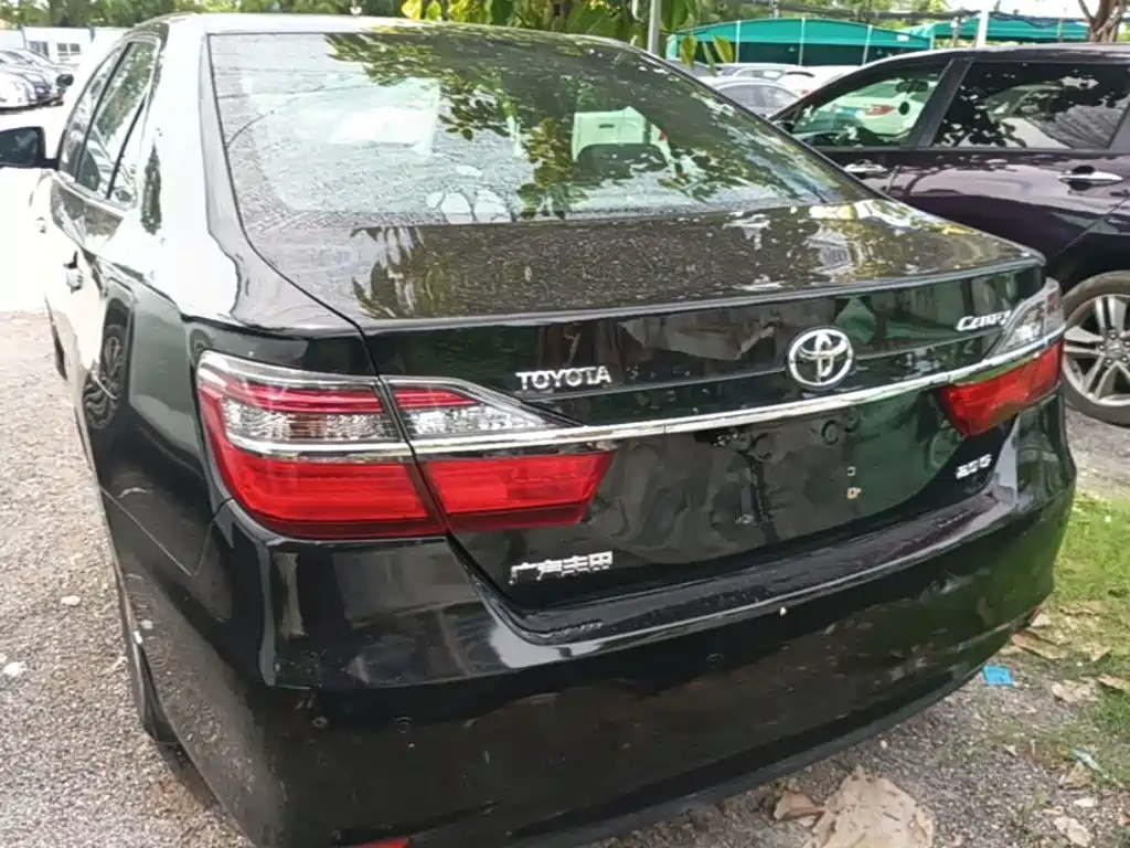 Toyota Camry — миниатюра 6